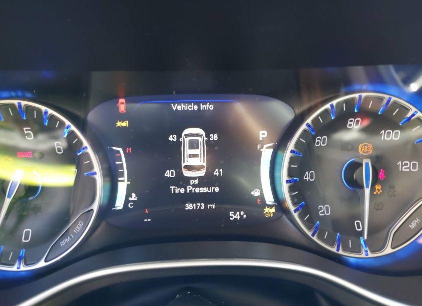 Photo 15 of 2023 Chrysler Pacifica TOURING L (VIN 2C4RC1BG3PR627953)