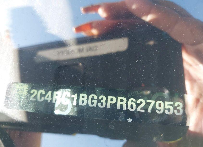 Photo 9 of 2023 Chrysler Pacifica TOURING L (VIN 2C4RC1BG3PR627953)