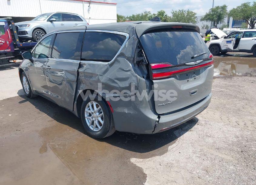 Photo 3 of 2025 Chrysler Pacifica SELECT (VIN 2C4RC1BG3SR504503)