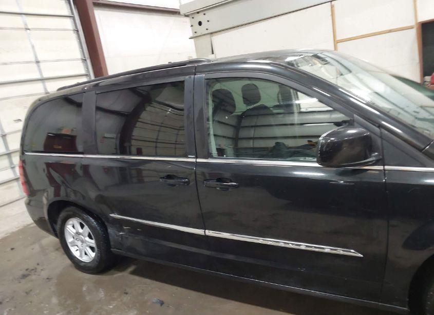 Photo 13 of 2012 Chrysler Town & COUNTRY TOURING (VIN 2C4RC1BG4CR116617)