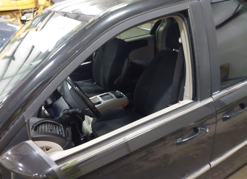 Photo 17 of 2012 Chrysler Town & COUNTRY TOURING (VIN 2C4RC1BG4CR116617)