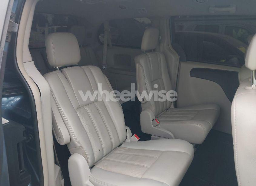 Photo 8 of 2012 Chrysler Town & COUNTRY TOURING (VIN 2C4RC1BG4CR186554)