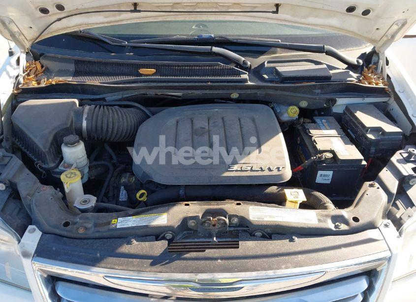 Photo 10 of 2012 Chrysler Town & COUNTRY TOURING (VIN 2C4RC1BG4CR187347)