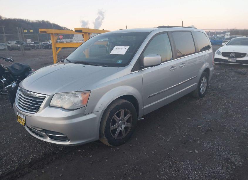 Photo 2 of 2012 Chrysler Town & COUNTRY TOURING (VIN 2C4RC1BG4CR189549)