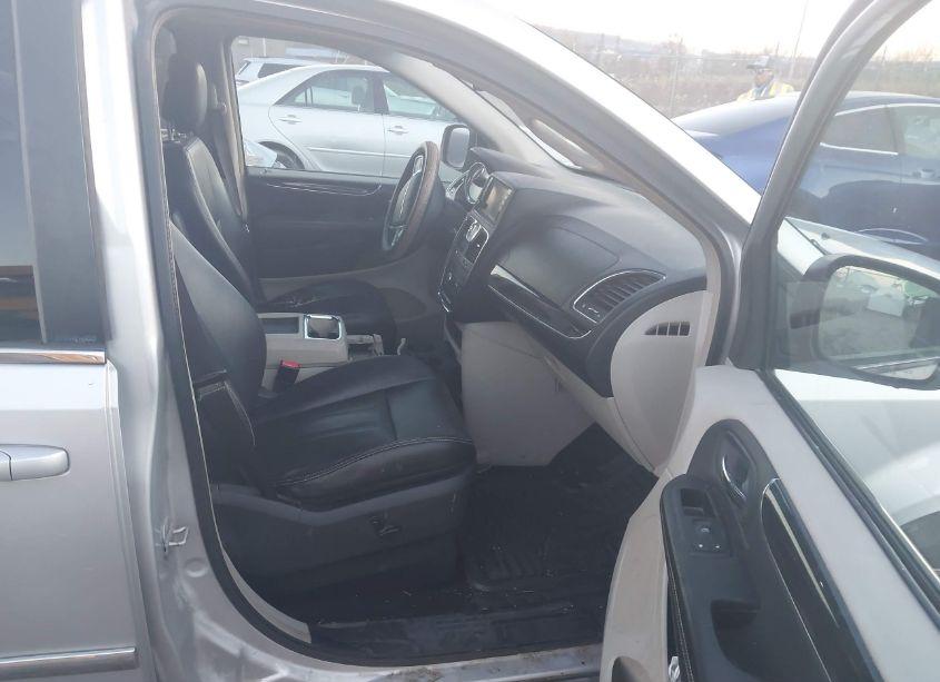 Photo 5 of 2012 Chrysler Town & COUNTRY TOURING (VIN 2C4RC1BG4CR189549)