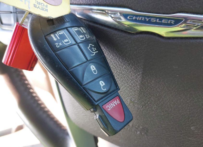 Photo 11 of 2012 Chrysler Town & COUNTRY TOURING (VIN 2C4RC1BG4CR273323)