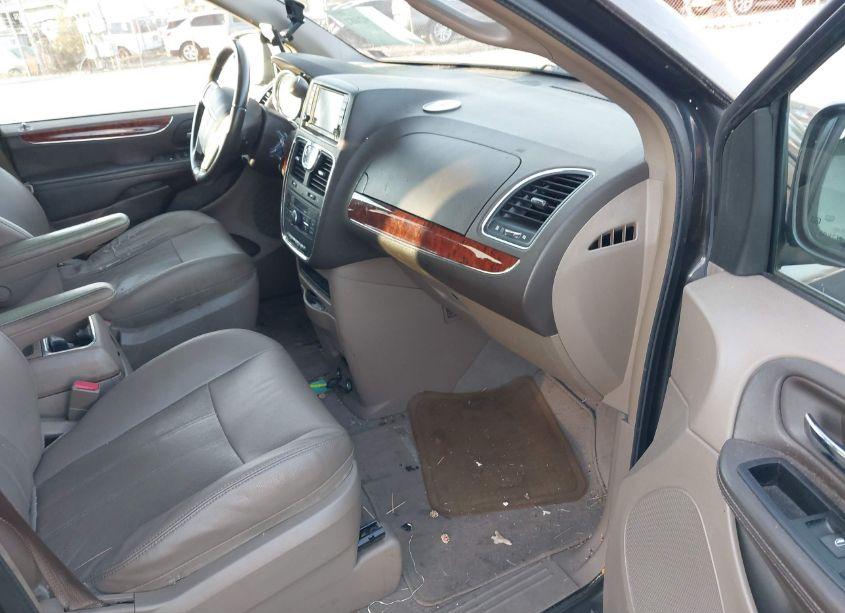 Photo 5 of 2012 Chrysler Town & COUNTRY TOURING (VIN 2C4RC1BG4CR273323)