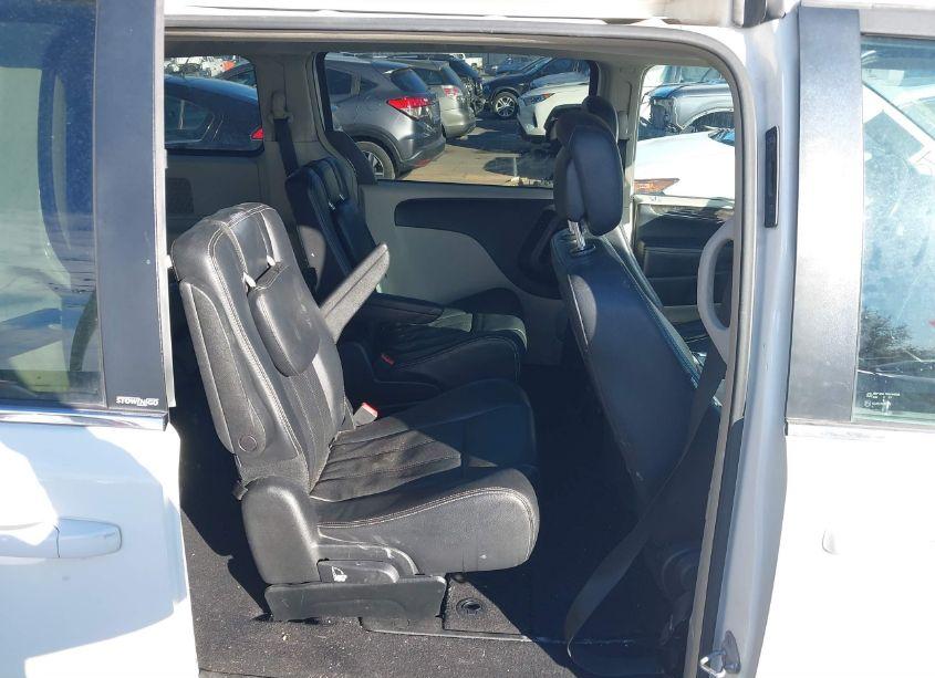 Photo 8 of 2012 Chrysler Town & COUNTRY TOURING (VIN 2C4RC1BG4CR281907)