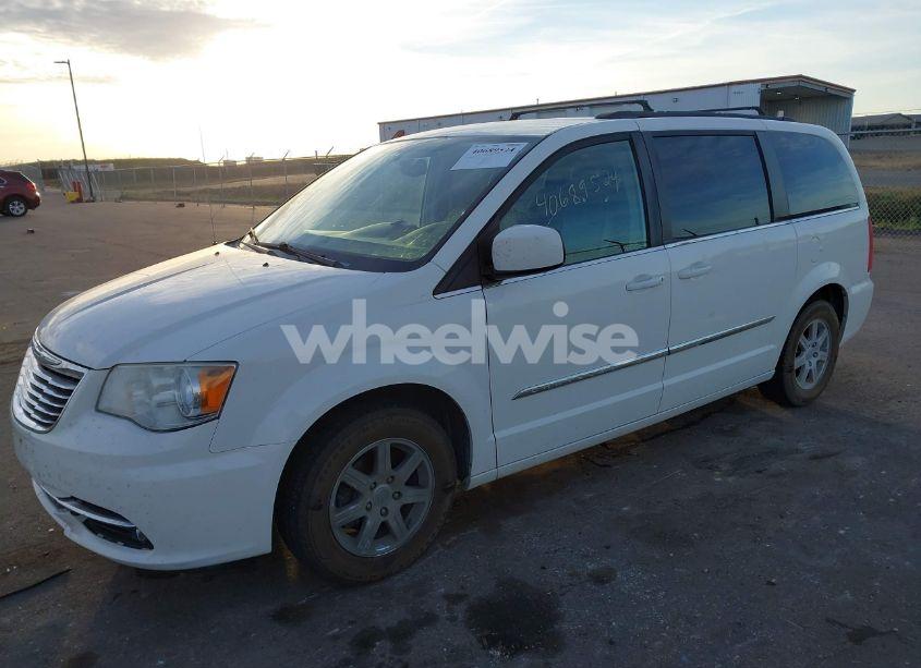 Photo 2 of 2012 Chrysler Town & COUNTRY TOURING (VIN 2C4RC1BG4CR344911)