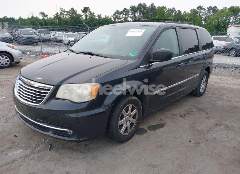 Photo 2 of 2012 Chrysler Town & COUNTRY TOURING (VIN 2C4RC1BG4CR348635)