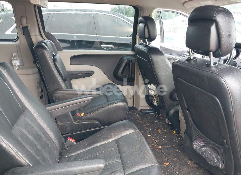 Photo 8 of 2012 Chrysler Town & COUNTRY TOURING (VIN 2C4RC1BG4CR348635)