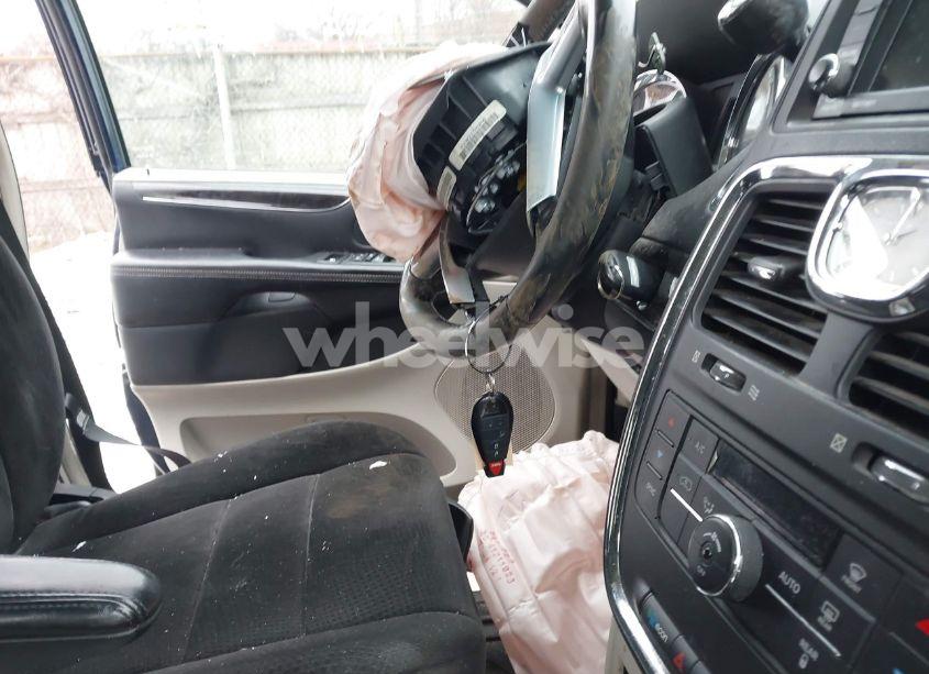 Photo 11 of 2012 Chrysler Town & COUNTRY TOURING (VIN 2C4RC1BG4CR361417)