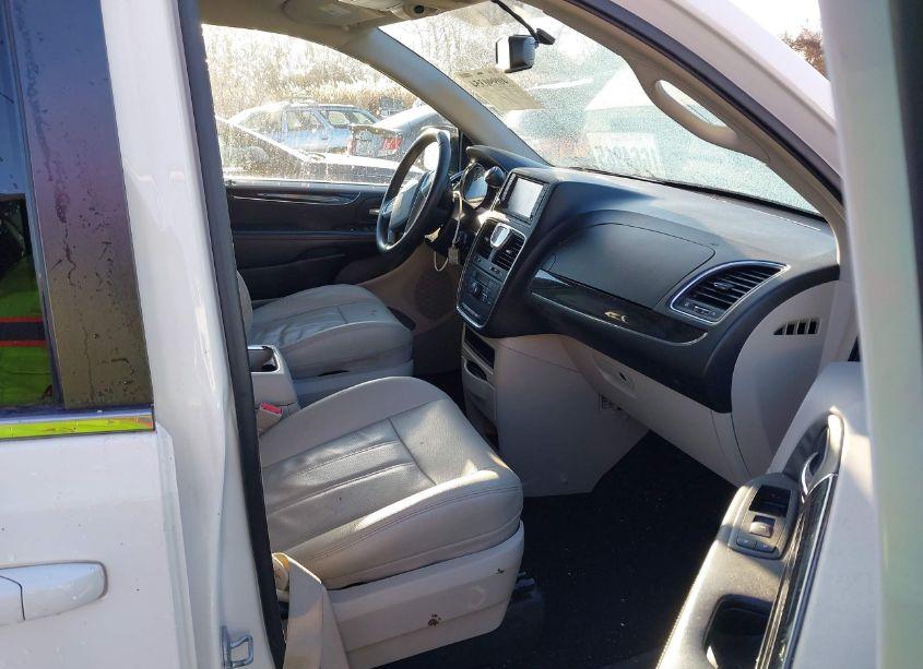 Photo 5 of 2012 Chrysler Town & COUNTRY TOURING (VIN 2C4RC1BG4CR412849)