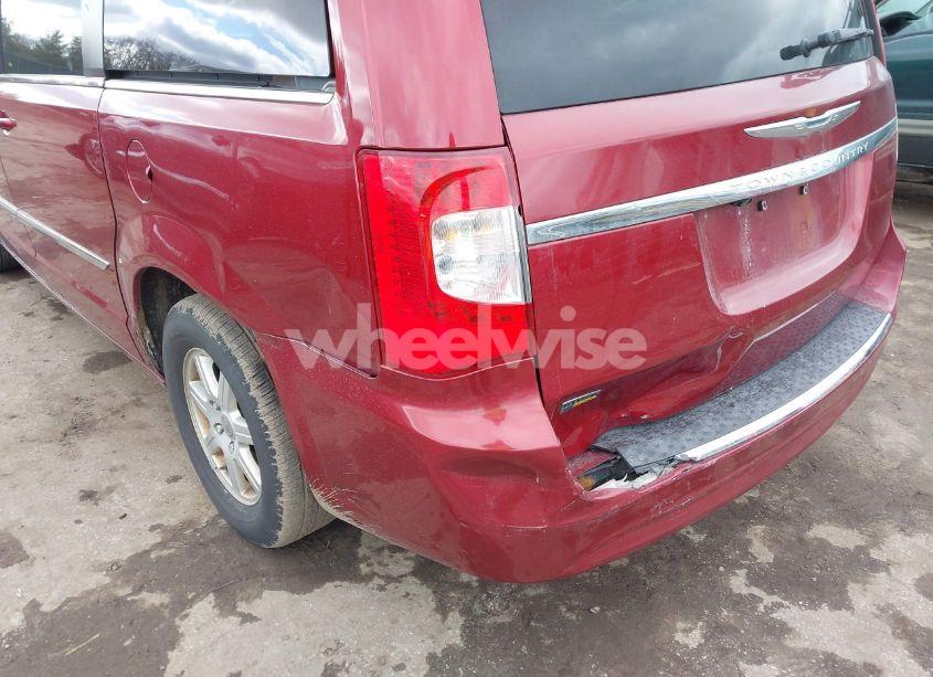 Photo 6 of 2013 Chrysler Town & COUNTRY TOURING (VIN 2C4RC1BG4DR526125)