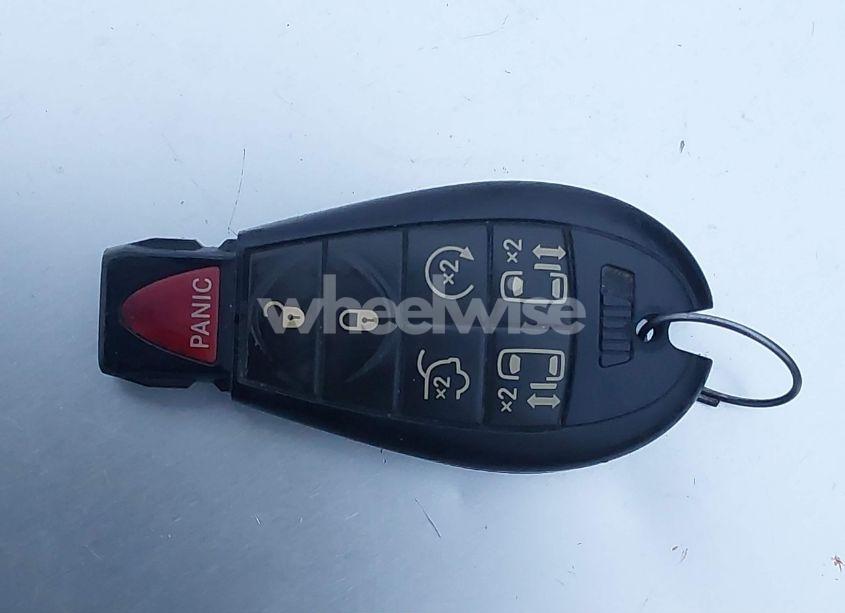 Photo 11 of 2013 Chrysler Town & COUNTRY TOURING (VIN 2C4RC1BG4DR557665)