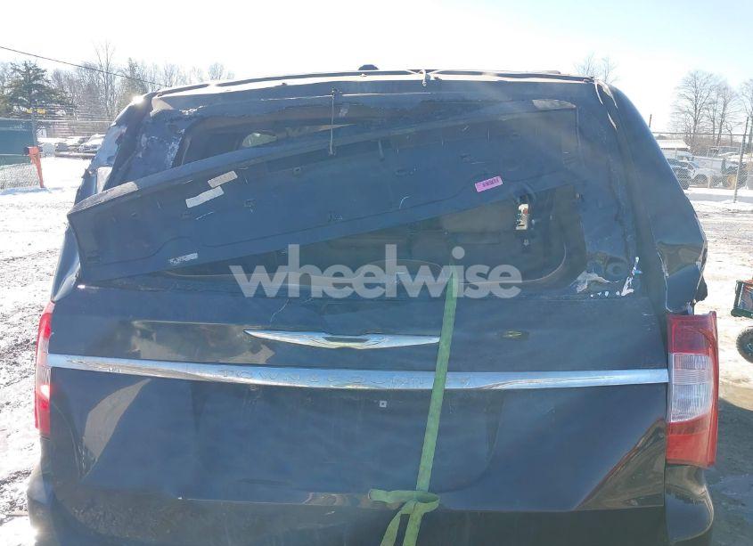 Photo 12 of 2013 Chrysler Town & COUNTRY TOURING (VIN 2C4RC1BG4DR573185)