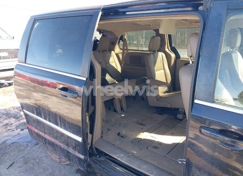 Photo 8 of 2013 Chrysler Town & COUNTRY TOURING (VIN 2C4RC1BG4DR573185)