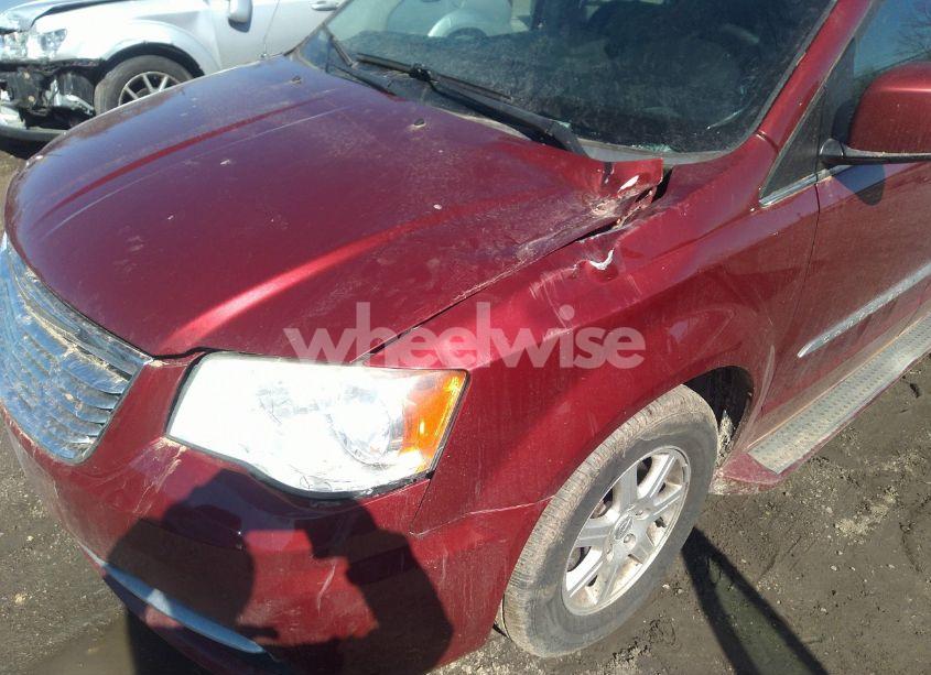 Photo 6 of 2013 Chrysler Town & COUNTRY TOURING (VIN 2C4RC1BG4DR583411)