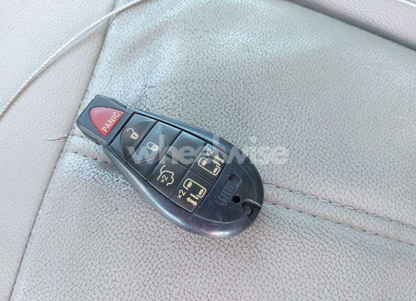 Photo 11 of 2013 Chrysler Town & COUNTRY TOURING (VIN 2C4RC1BG4DR583845)