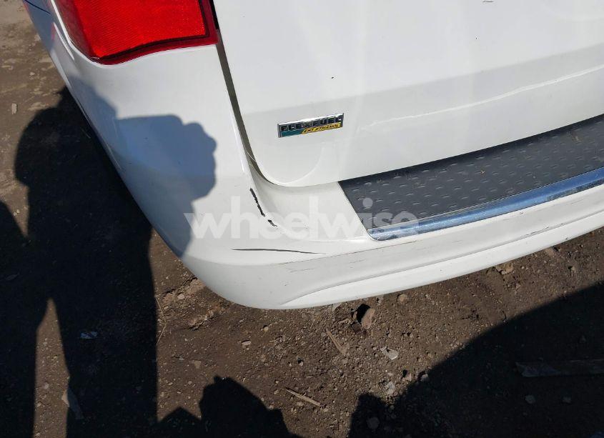 Photo 6 of 2013 Chrysler Town & COUNTRY TOURING (VIN 2C4RC1BG4DR583845)