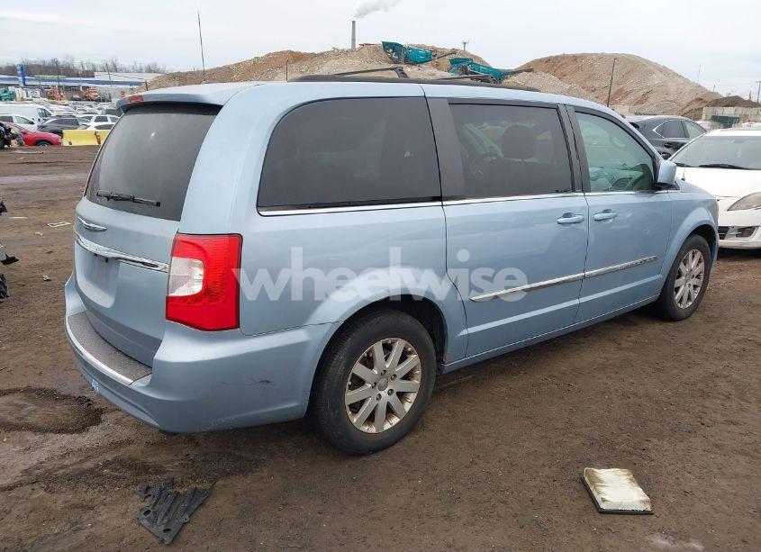 Photo 4 of 2013 Chrysler Town & COUNTRY TOURING (VIN 2C4RC1BG4DR605634)