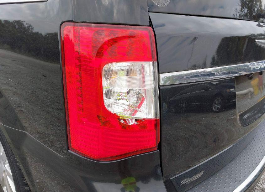 Photo 12 of 2013 Chrysler Town & COUNTRY TOURING (VIN 2C4RC1BG4DR620232)