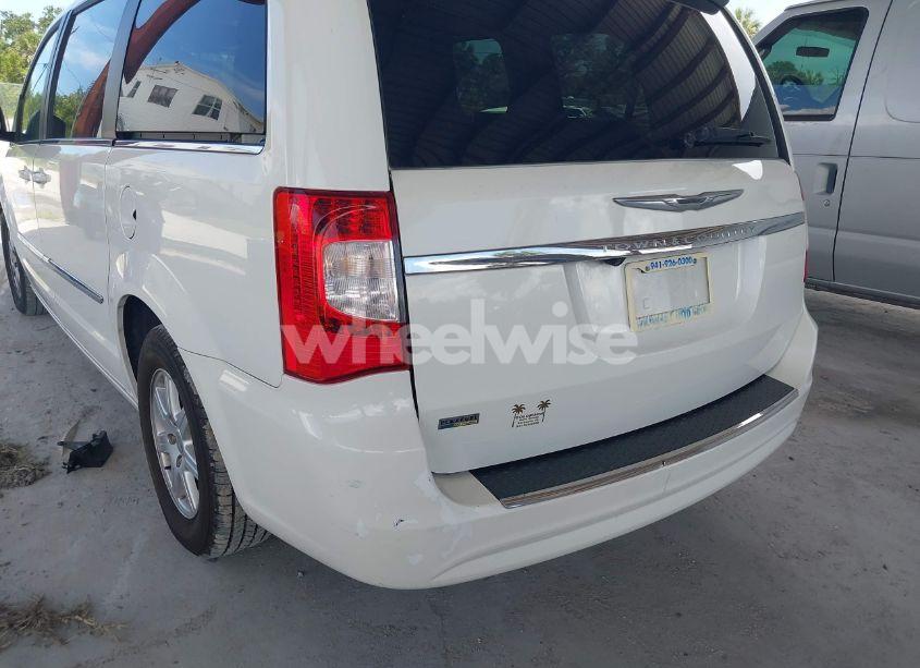 Photo 6 of 2013 Chrysler Town & COUNTRY TOURING (VIN 2C4RC1BG4DR629853)