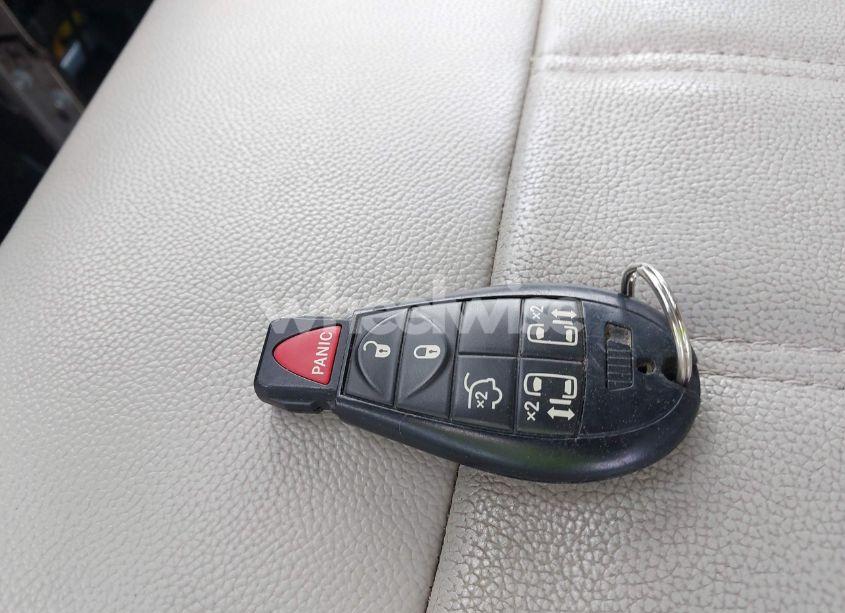 Photo 11 of 2013 Chrysler Town & COUNTRY TOURING (VIN 2C4RC1BG4DR662576)