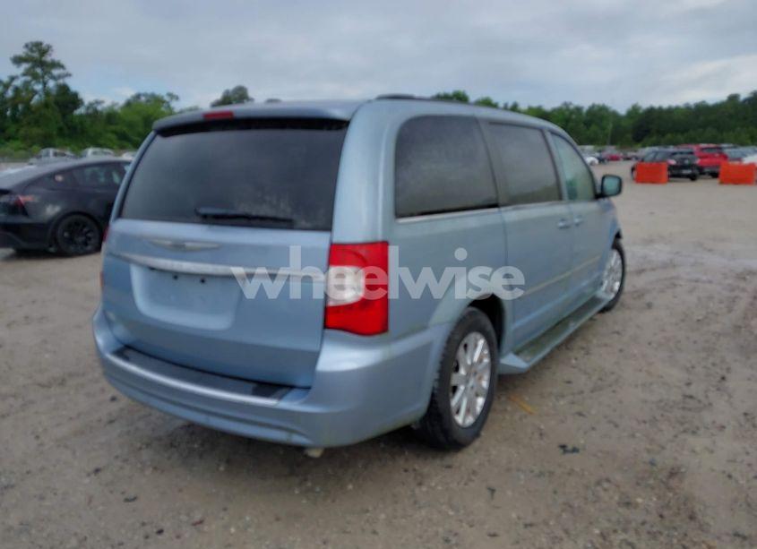 Photo 4 of 2013 Chrysler Town & COUNTRY TOURING (VIN 2C4RC1BG4DR662576)