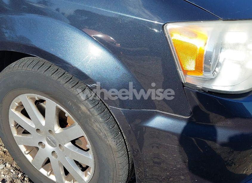 Photo 13 of 2013 Chrysler Town & COUNTRY TOURING (VIN 2C4RC1BG4DR713400)