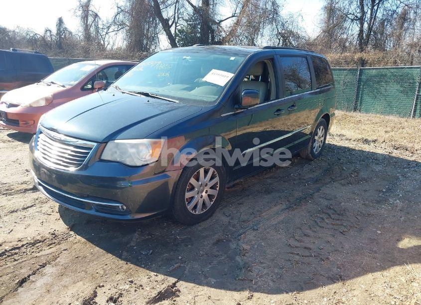 Photo 2 of 2013 Chrysler Town & COUNTRY TOURING (VIN 2C4RC1BG4DR713400)
