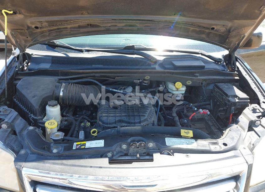 Photo 10 of 2013 Chrysler Town & COUNTRY TOURING (VIN 2C4RC1BG4DR723926)