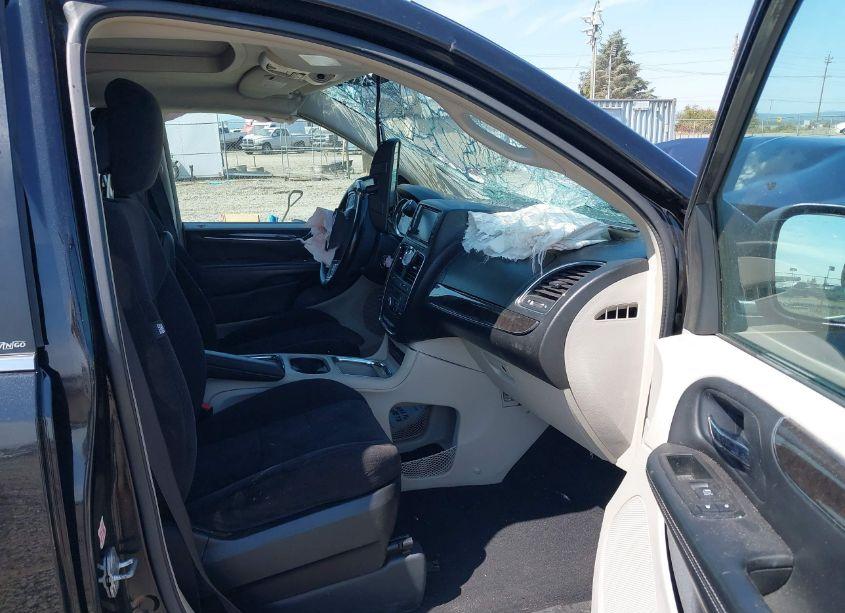 Photo 5 of 2013 Chrysler Town & COUNTRY TOURING (VIN 2C4RC1BG4DR758868)