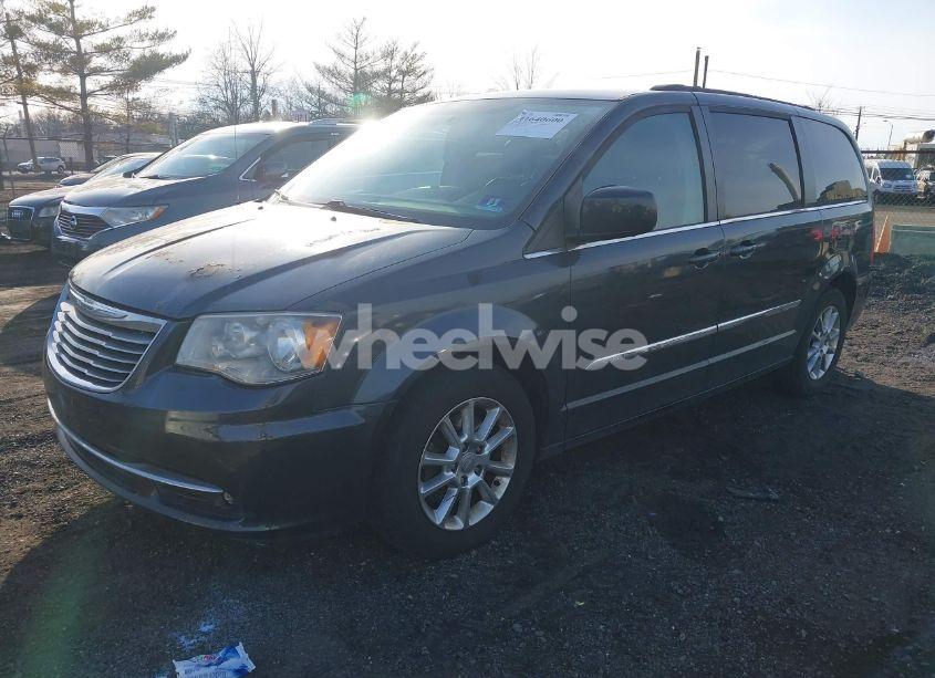 Photo 2 of 2013 Chrysler Town & COUNTRY TOURING (VIN 2C4RC1BG4DR781521)