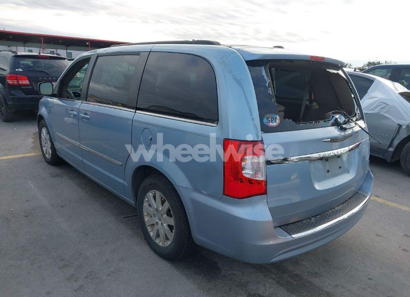 Photo 3 of 2013 Chrysler Town & COUNTRY TOURING (VIN 2C4RC1BG4DR803078)