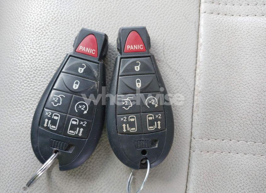 Photo 11 of 2013 Chrysler Town & COUNTRY TOURING (VIN 2C4RC1BG4DR803131)