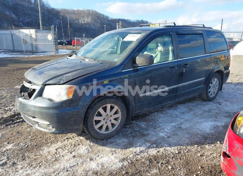 Photo 2 of 2013 Chrysler Town & COUNTRY TOURING (VIN 2C4RC1BG4DR803131)