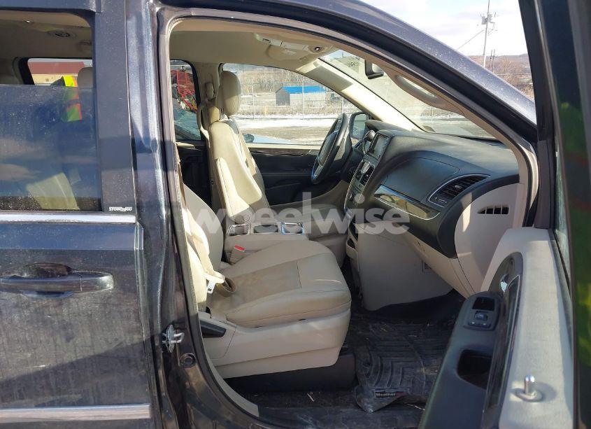 Photo 5 of 2013 Chrysler Town & COUNTRY TOURING (VIN 2C4RC1BG4DR803131)