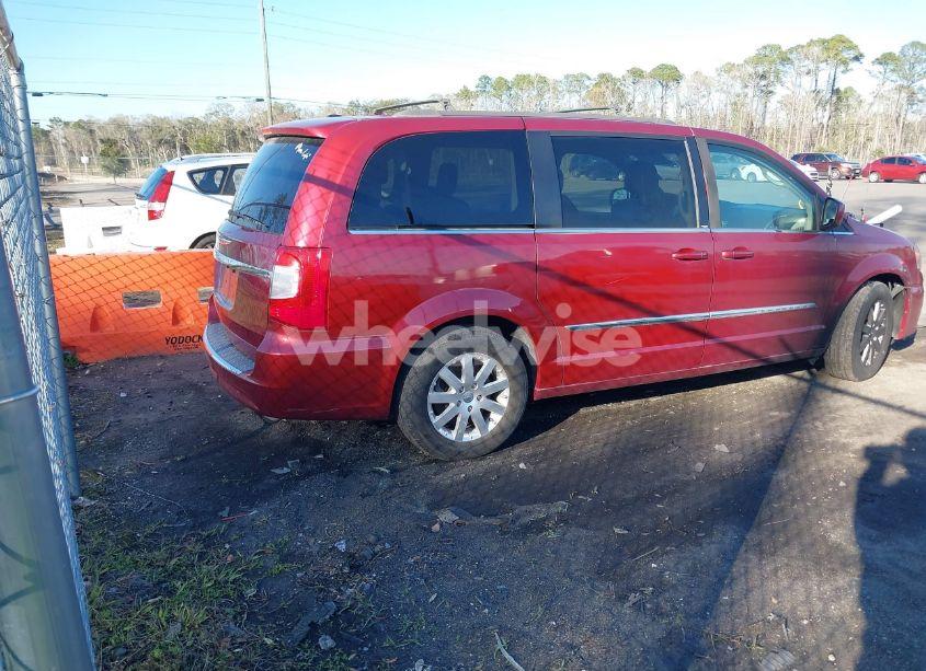 Photo 4 of 2014 Chrysler Town & COUNTRY TOURING (VIN 2C4RC1BG4ER112845)