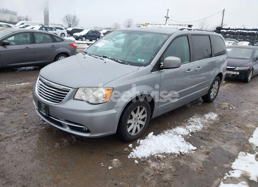 Photo 2 of 2014 Chrysler Town & COUNTRY TOURING (VIN 2C4RC1BG4ER168512)