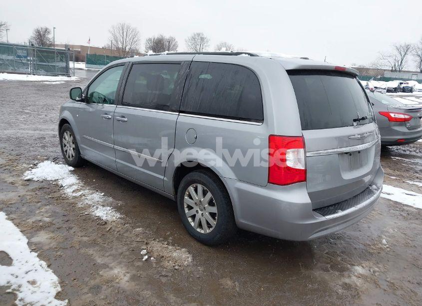 Photo 3 of 2014 Chrysler Town & COUNTRY TOURING (VIN 2C4RC1BG4ER168512)