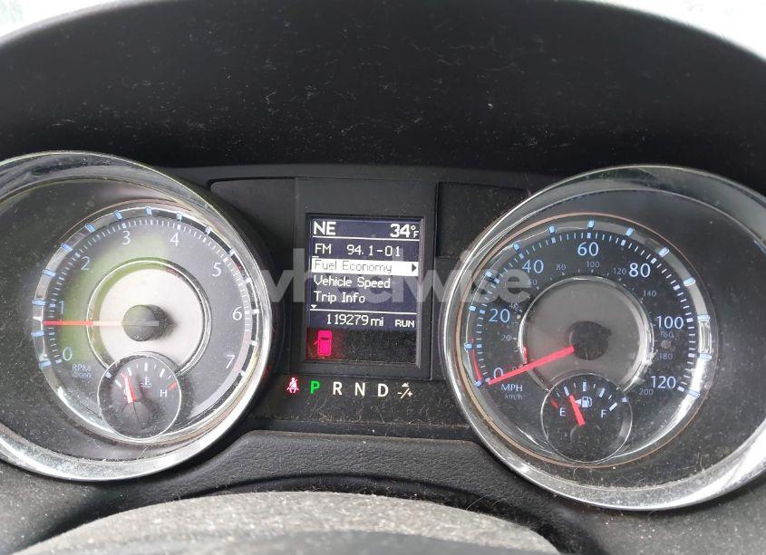 Photo 7 of 2014 Chrysler Town & COUNTRY TOURING (VIN 2C4RC1BG4ER168512)