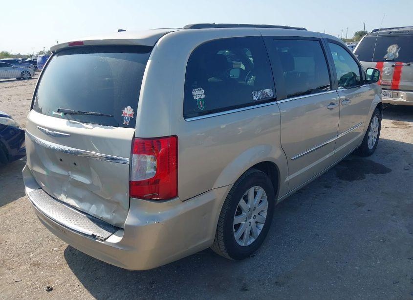 Photo 4 of 2014 Chrysler Town & COUNTRY TOURING (VIN 2C4RC1BG4ER183513)