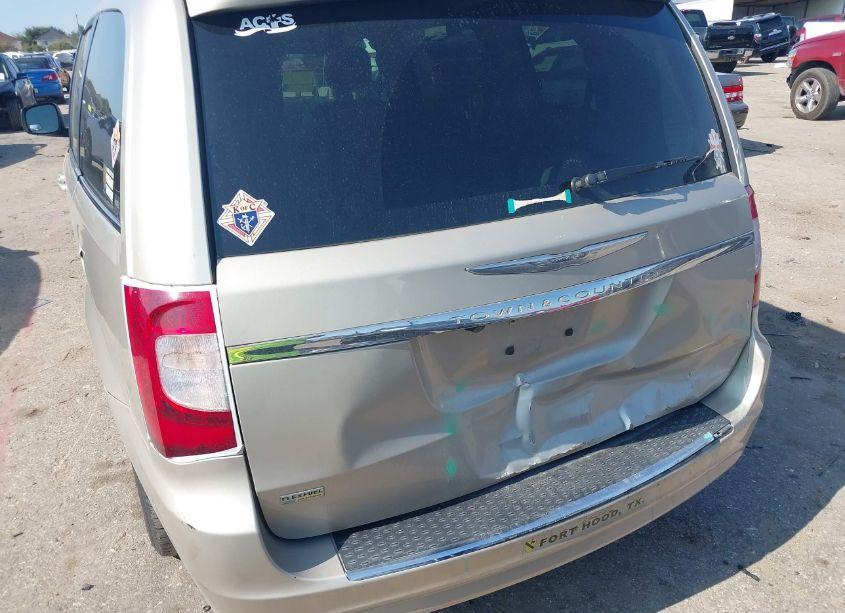 Photo 6 of 2014 Chrysler Town & COUNTRY TOURING (VIN 2C4RC1BG4ER183513)