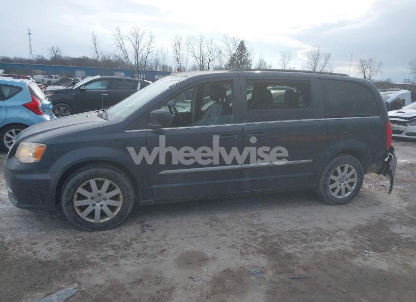 Photo 14 of 2014 Chrysler Town & COUNTRY TOURING (VIN 2C4RC1BG4ER198545)