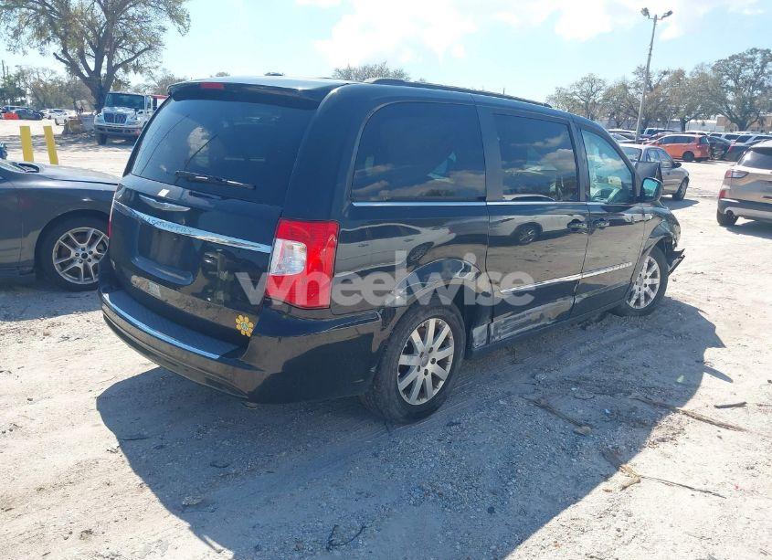 Photo 4 of 2014 Chrysler Town & COUNTRY TOURING (VIN 2C4RC1BG4ER211391)