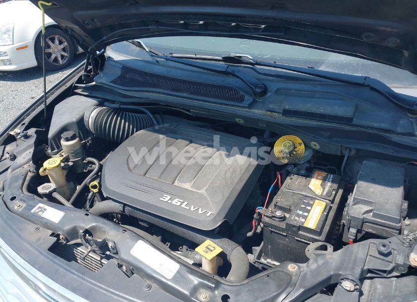 Photo 10 of 2014 Chrysler Town & COUNTRY TOURING (VIN 2C4RC1BG4ER217711)