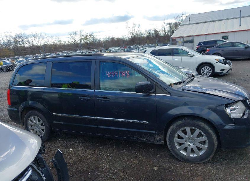 Photo 13 of 2014 Chrysler Town & COUNTRY TOURING (VIN 2C4RC1BG4ER220916)