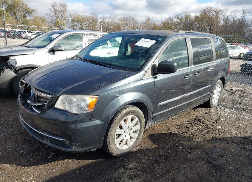 Photo 2 of 2014 Chrysler Town & COUNTRY TOURING (VIN 2C4RC1BG4ER220916)