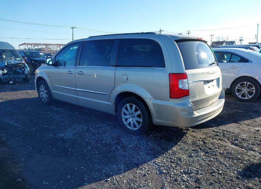 Photo 3 of 2014 Chrysler Town & COUNTRY TOURING (VIN 2C4RC1BG4ER232077)